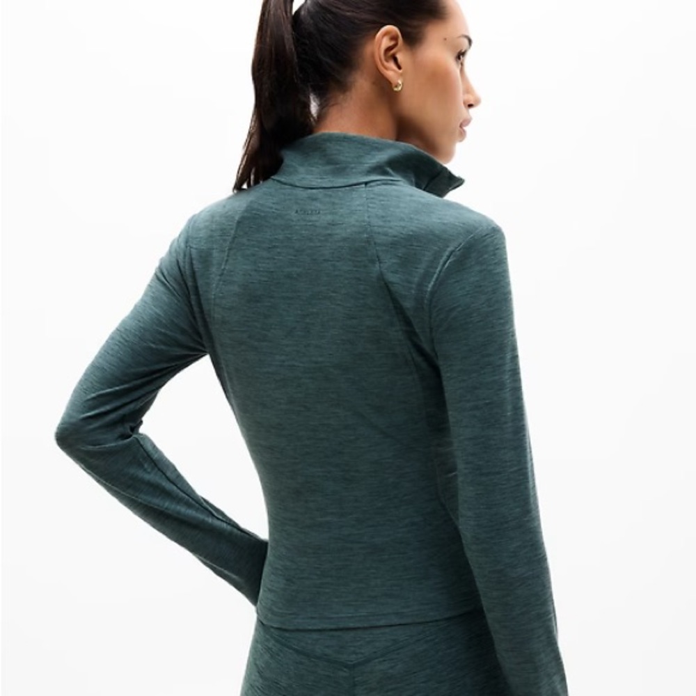 NWT Athleta Wens SoftLuxe Half Zip Pine Heather Athletic Top SO soft! - Picture 3 of 13